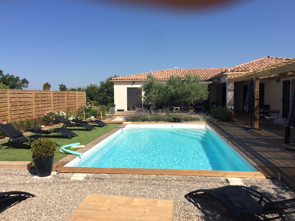 Les Costebelles — hotel in Valensole