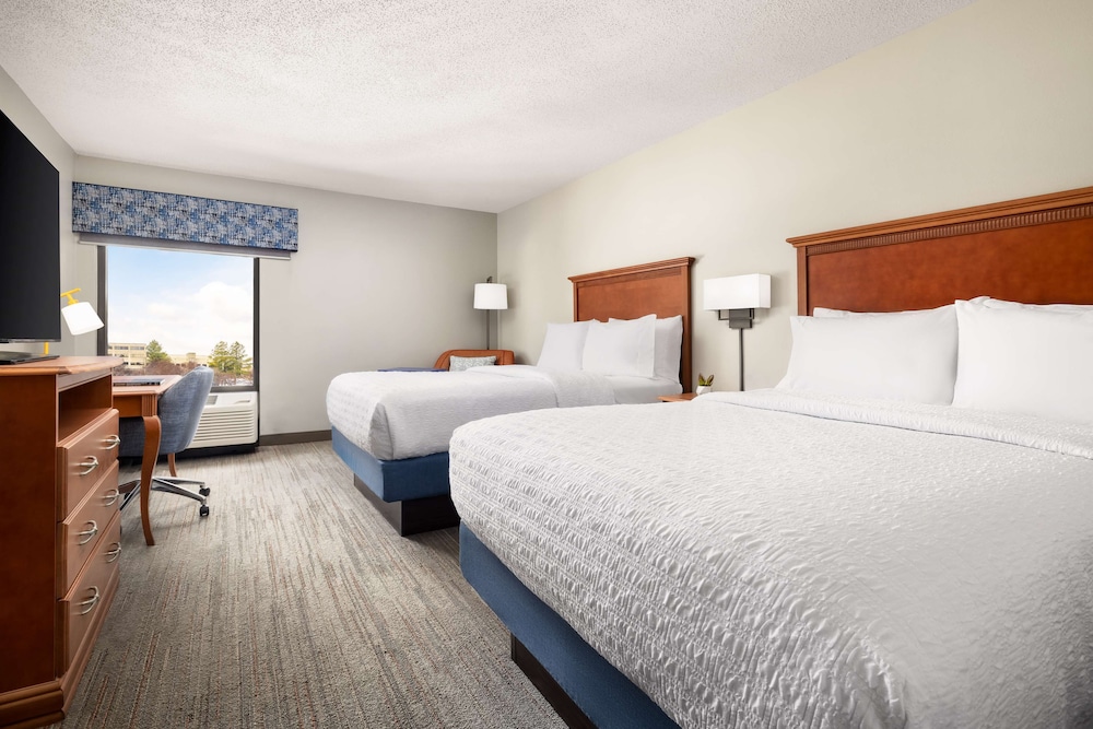 Hampton Inn Memphis Walnut Grove Baptist Hospital East - photo 7