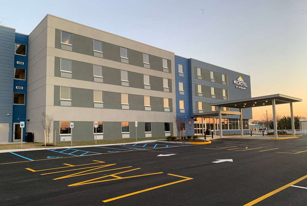 Microtel Inn & Suites By Wyndham Rehoboth Beach - photo 4