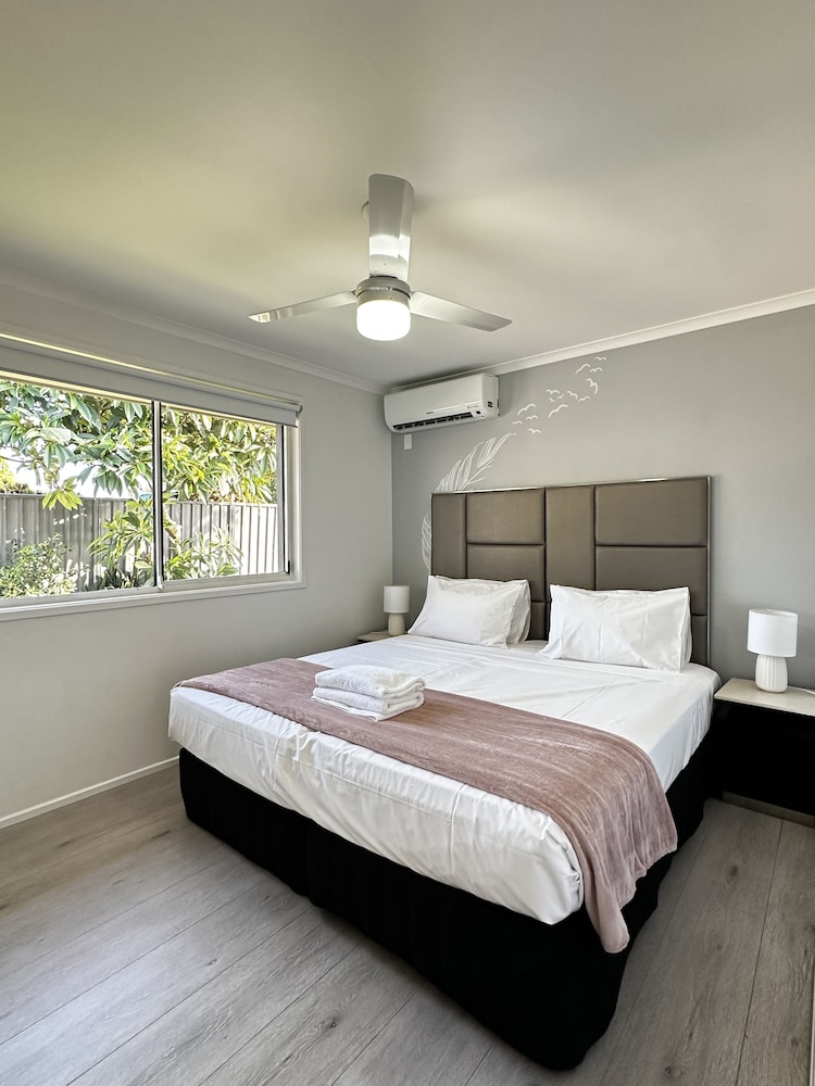 Tranquil Scape Villa with Pool — Broadbeach Waters — photo 5