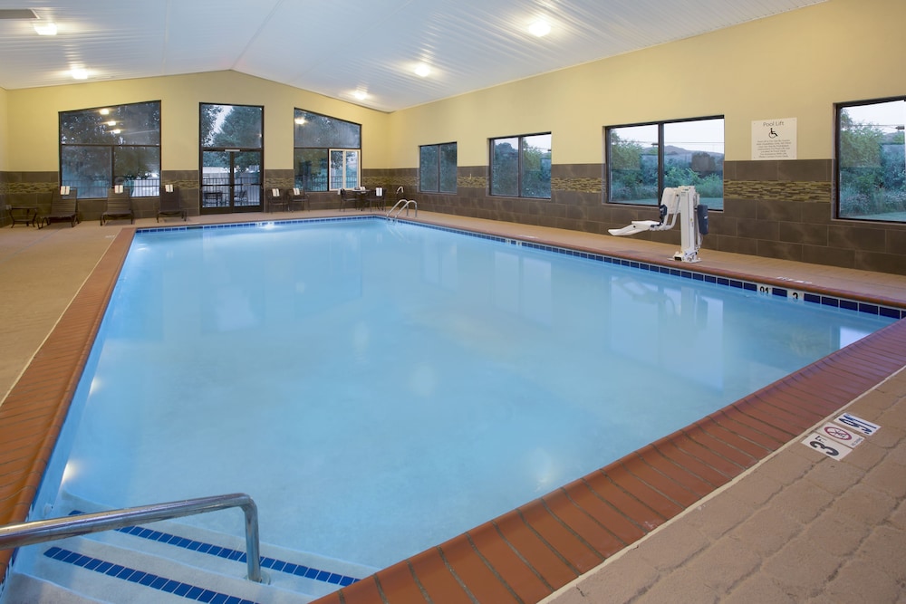Holiday Inn Express Berea by IHG - photo 16