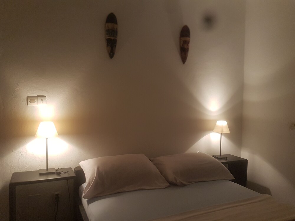 N.K Hotel — hotel in Lome