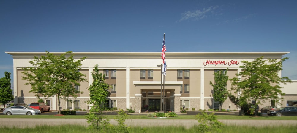 Hampton Inn South Haven - photo 37