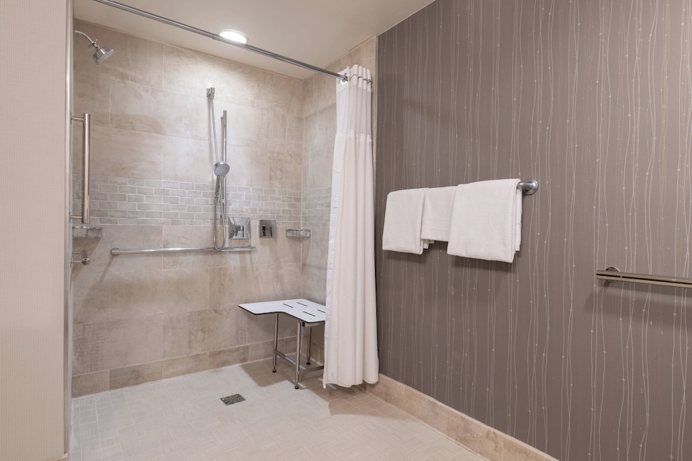 Courtyard by Marriott Newark University of Delaware - photo 16