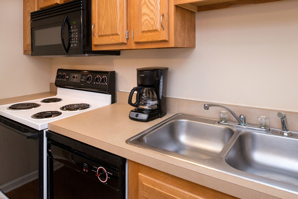 Charwood Suites - photo 9