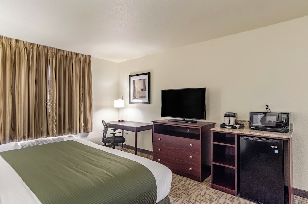 Cobblestone Inn & Suites Bridgeport - photo 14