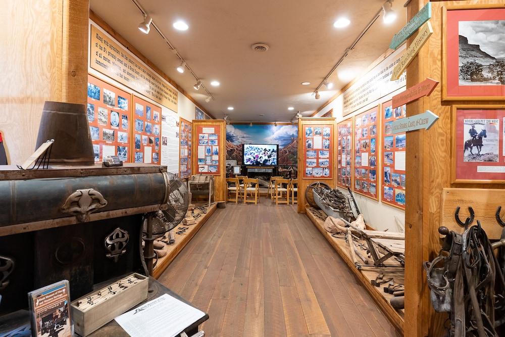 Red Cliffs Lodge - photo 64