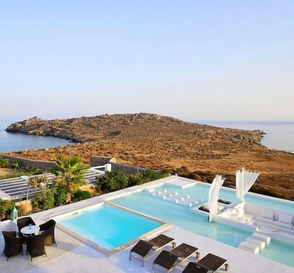 Villa Princess by Thea concept — 4-Star Luxury Hotel in Mykonos, Greece