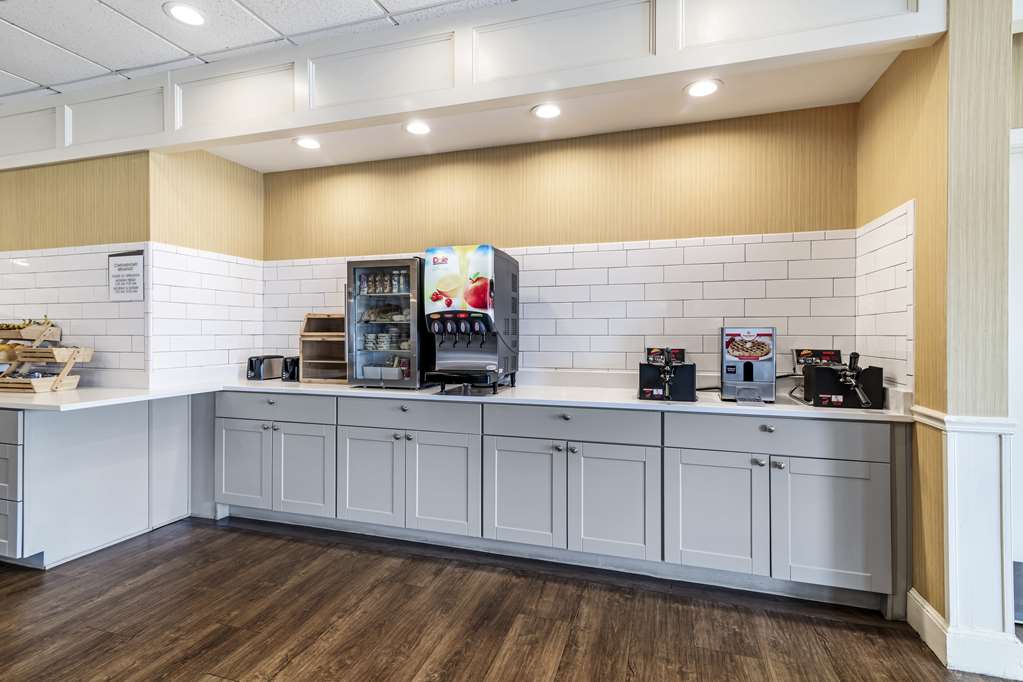 Best Western Springfield Hotel - photo 13