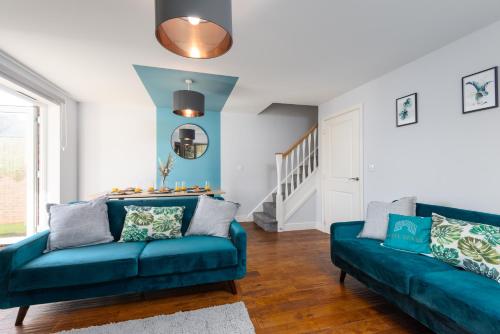 3 Bedroom House Ashford Kent Free Parking Free WiFi Big Monthly Discounts Sleeps 5 Elite Stays UK — 4-Star Luxury Hotel in Ashford, United Kingdom