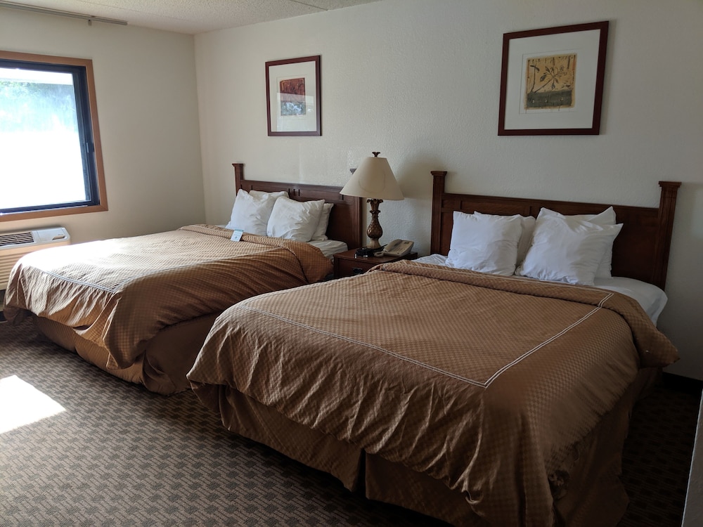 Boarders Inn & Suites by Cobblestone Hotels Ripon - photo 16