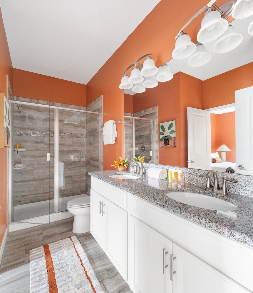 Orlando Resort Retreat Theme Park Haven 8 Bedroom Home by Overmoon - photo 19