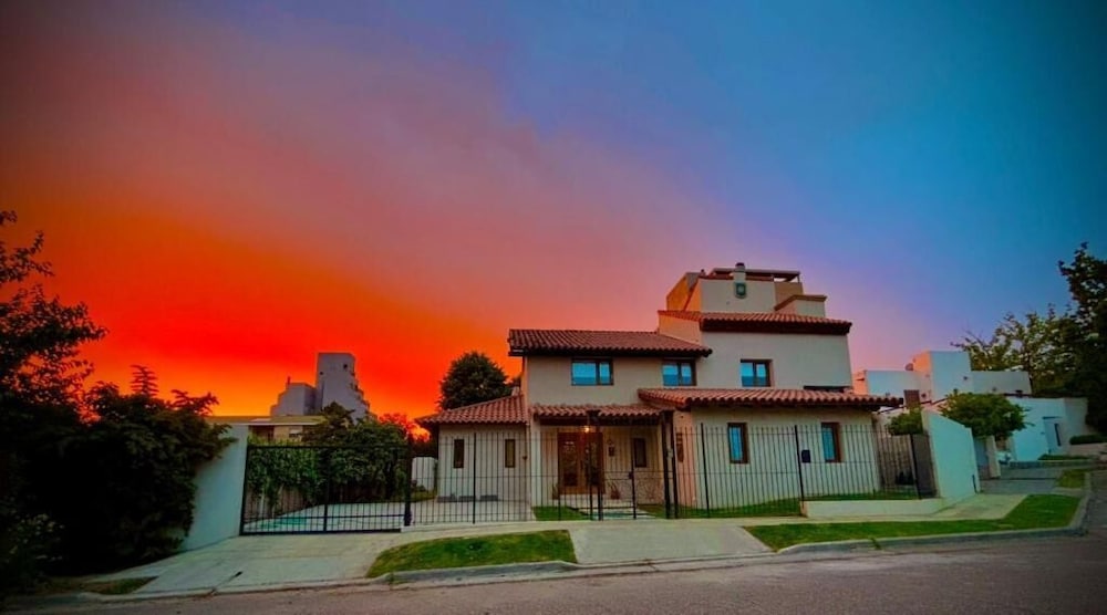 Alma llena Hotel Boutique in Neuquen, Argentina