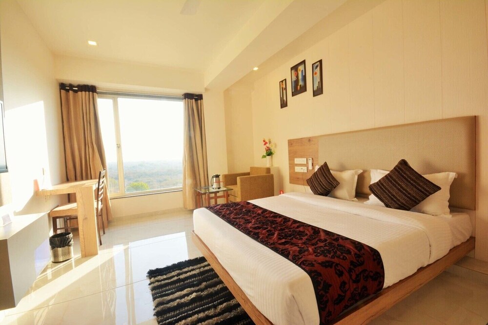 Hotel City Pride - carbon neutral hotel in Bhavnagar