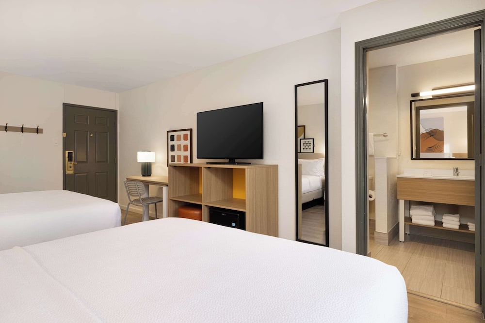 Spark By Hilton Rock Springs - photo 17