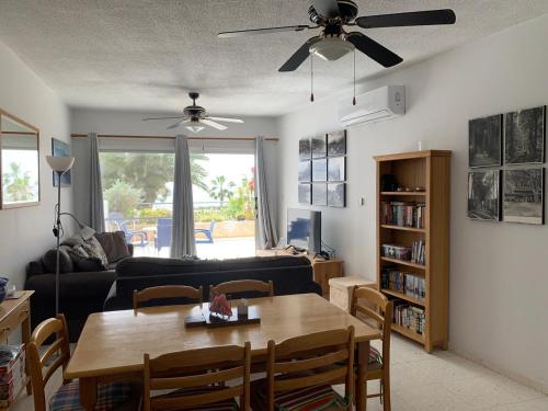 King’s Palace spacious 2 bed 2 bath with sea and pool views in Paphos, Cyprus