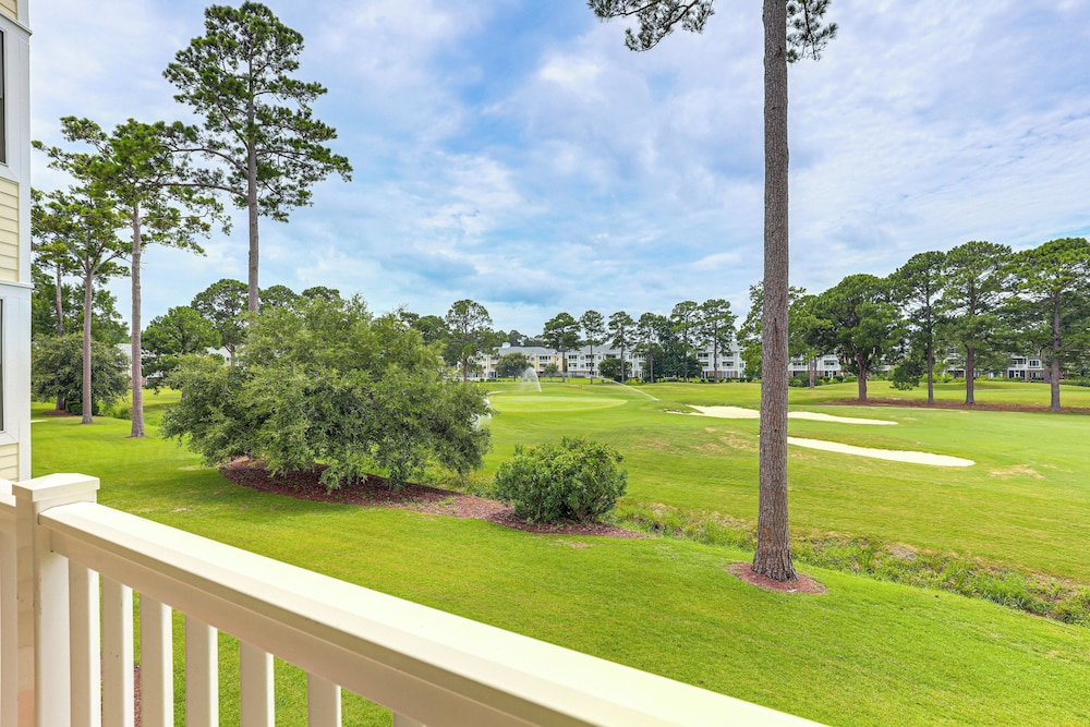 Golf Course Getaway w Pool Access in Myrtle Beach — 4-Star Luxury Hotel in Myrtle Beach, United States