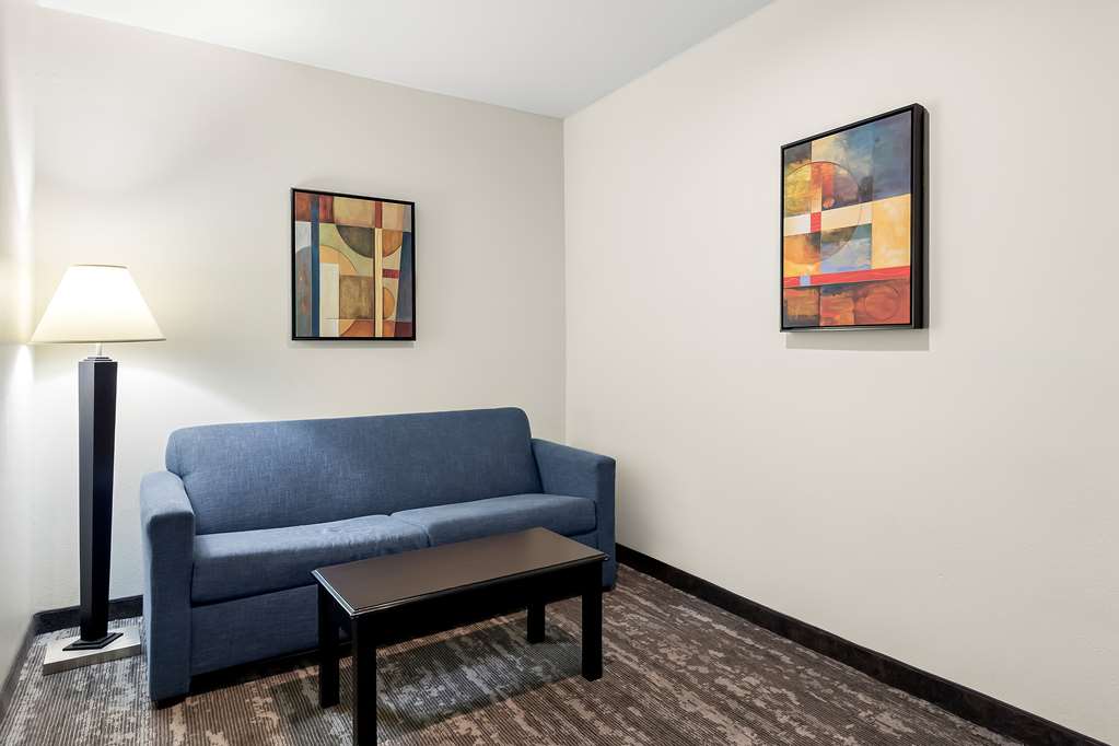 Best Western Saluki Inn - photo 19