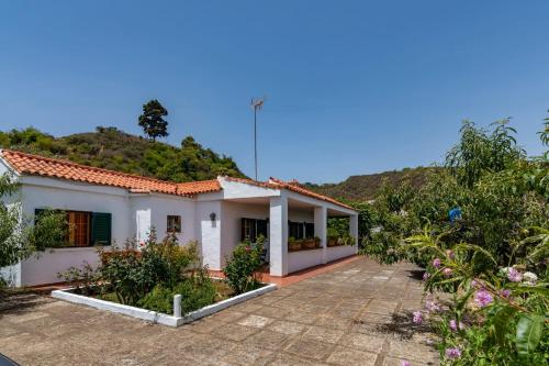 Vivienda Vacacional en La Lechuza — hotel in Vega De San Mateo