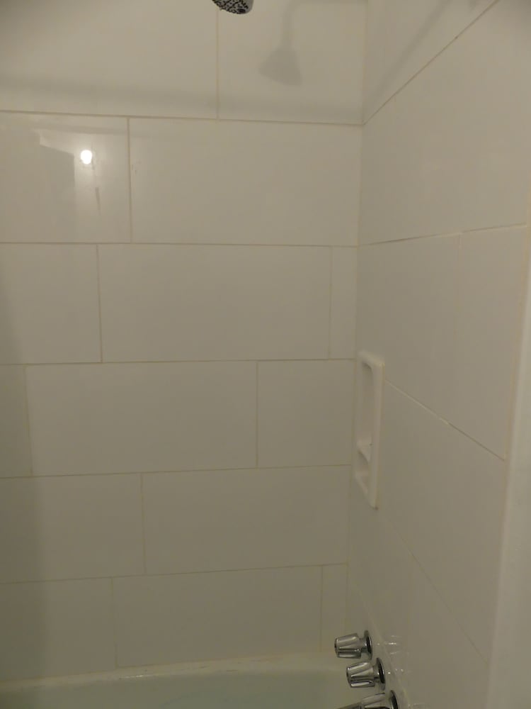 Wilshire Orange Hotel - photo 44