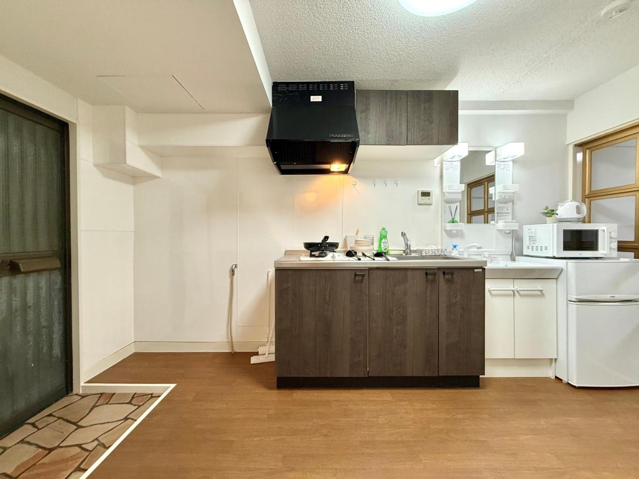 Shinjuku Wasedaハウス t2 — 4-Star Luxury Hotel in Tokyo, Japan