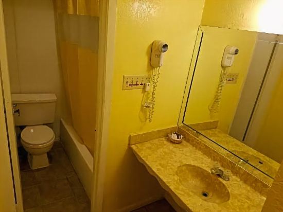 Relax Inn Copperas Cove - photo 15