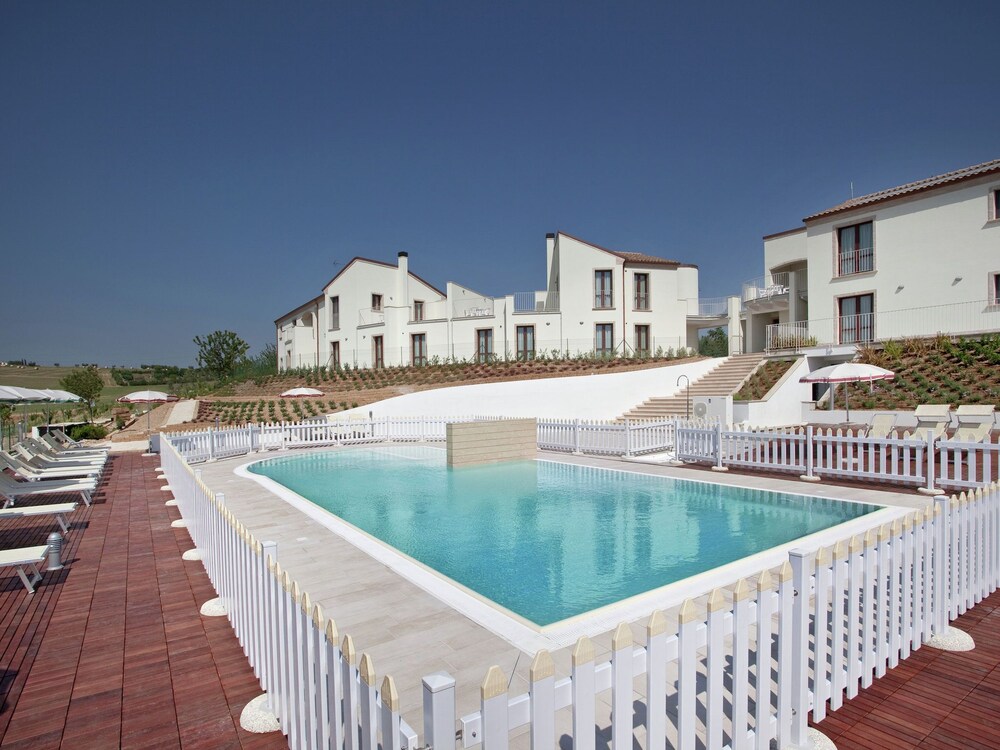 Hotel Holiday — hotel in San Benedetto Del Tronto