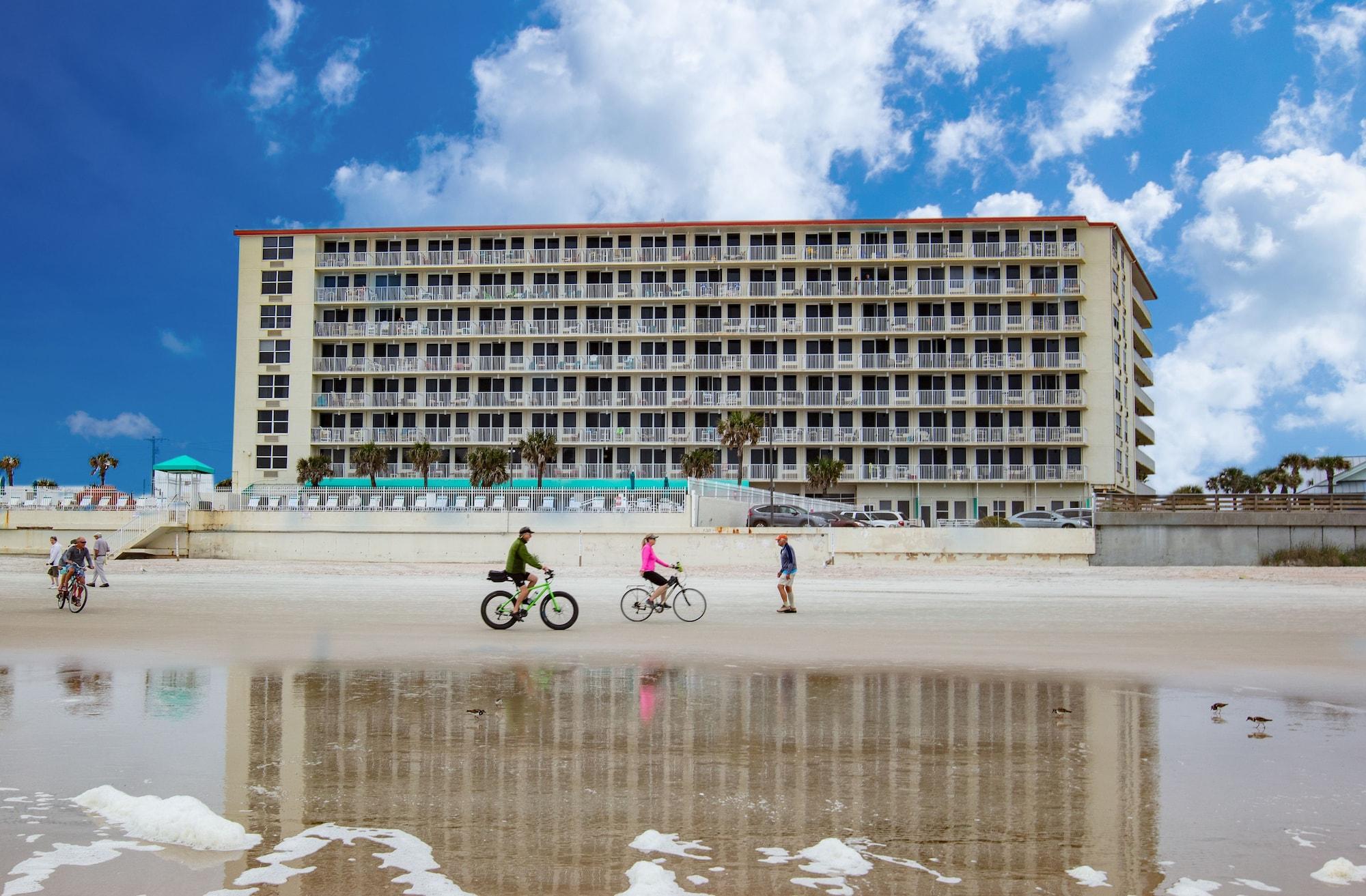 Harbour Beach Oceanfront Resort - photo 10