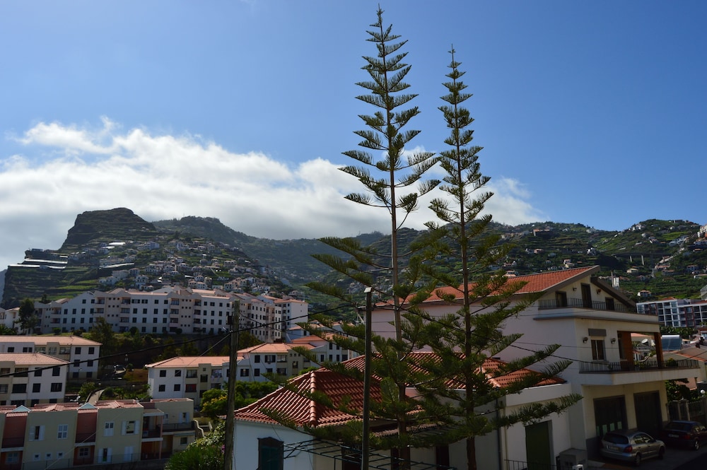 T2 Câmara de Lobos — 4-Star Luxury Hotel in Camara De Lobos, Portugal