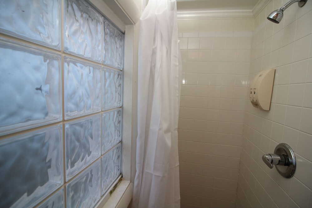 Driftin Sands Motel - photo 36
