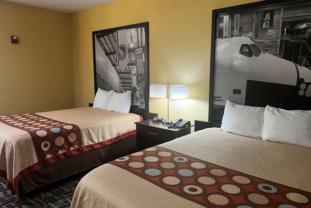 Super 8 by Wyndham Pasadena - photo 11