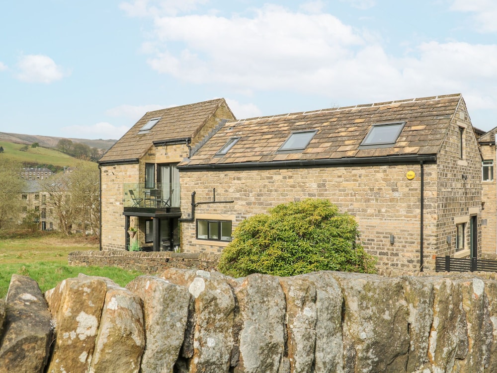 The Old Telephone Exchange — 4-Star Luxury Hotel in Huddersfield, United Kingdom