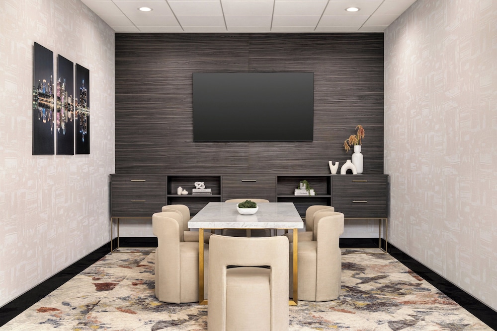 Crowne Plaza Auburn Hills by IHG - photo 70