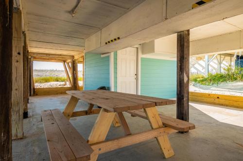 Moon Struck by Oak Island Accommodations - photo 29