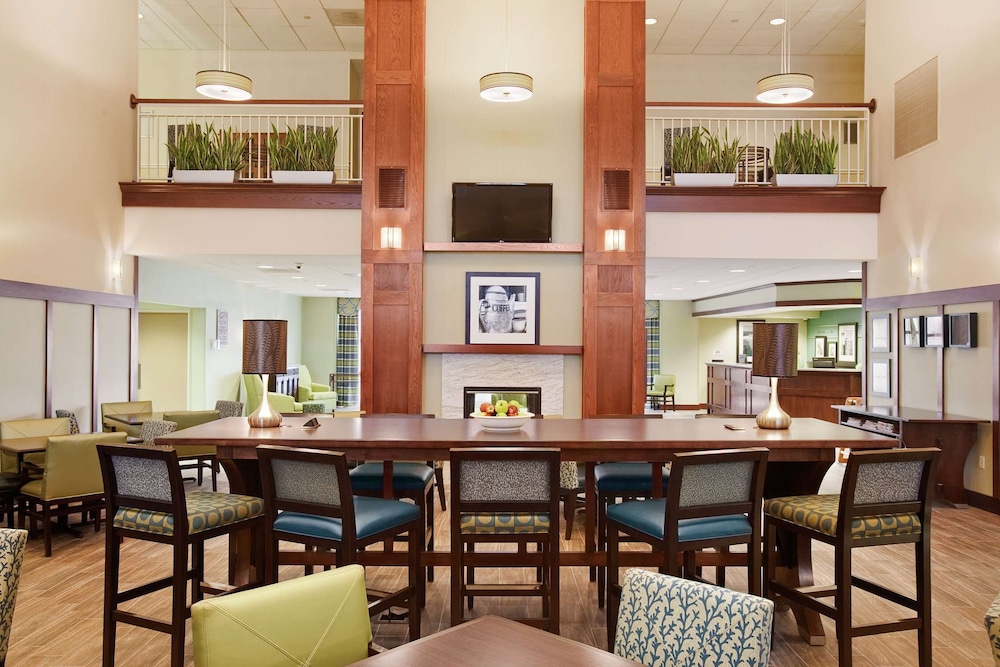 Hampton Inn & Suites Providence Warwick Airport - photo 39