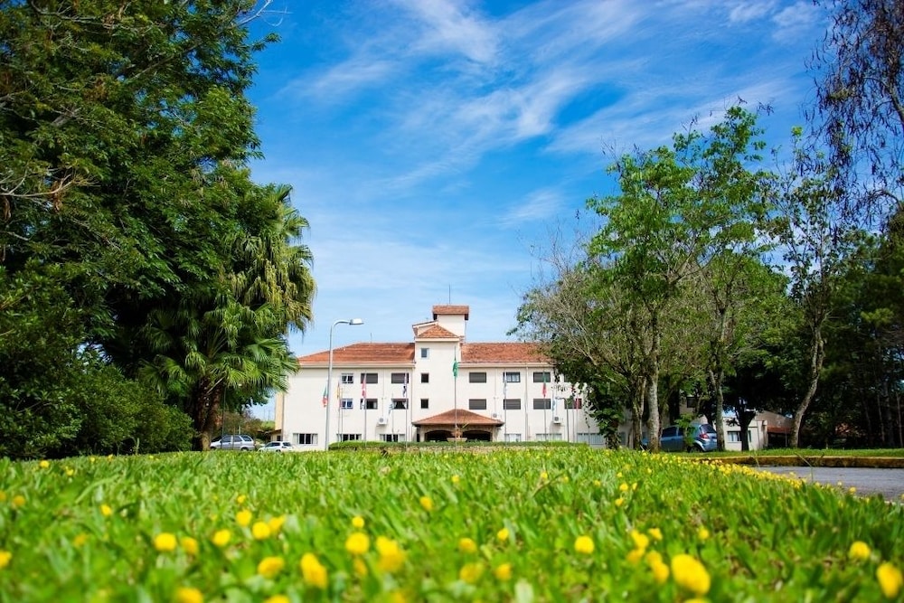 Guararema Parque Hotel — Guararema
