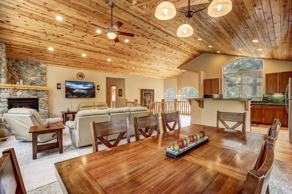 Wooded Bliss — South Lake Tahoe