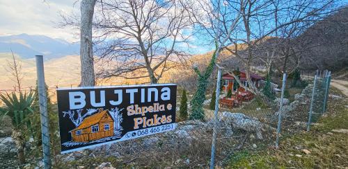 Bujtina Shpella E Plakes Cercan — Librazhd