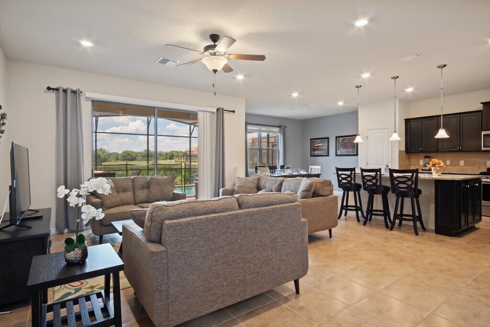 Spacious 5Bd Pool Hm w Spa Wifi solterra Resort - photo 13