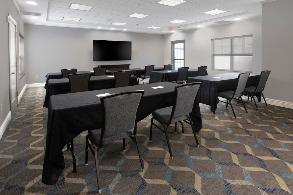 Residence Inn by Marriott Rogers - photo 23
