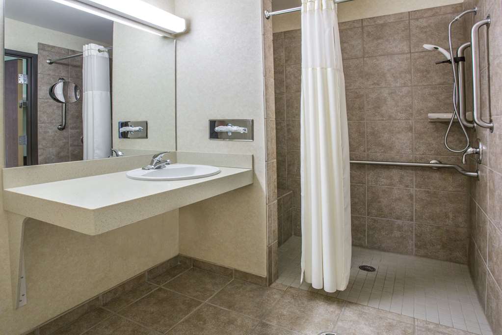 Days Inn by Wyndham Manitou Springs - photo 10