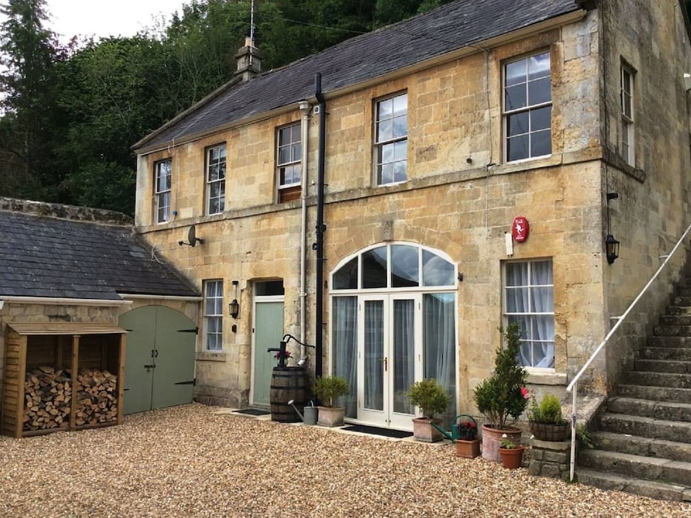Berkeley Coach House — 4-Star Luxury Hotel in Bath, United Kingdom