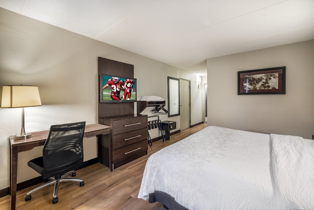 Red Roof Inn PLUS Boston Woburn Burlington - photo 6