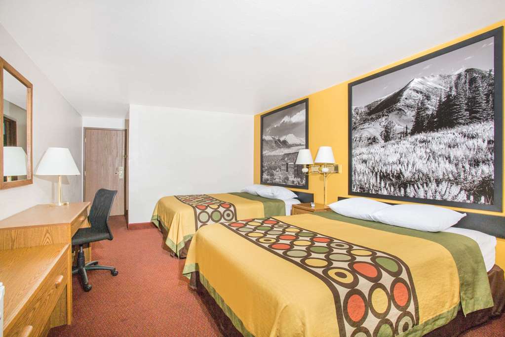 Super 8 by Wyndham Elko - photo 8