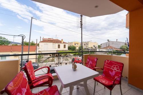 Cleri's Home — 4-Star Luxury Hotel in Nea Peramos, Greece