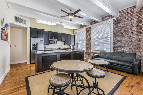 Gorgeous Condos Walk to French Quarter — 4-Star Luxury Hotel in New Orleans, United States
