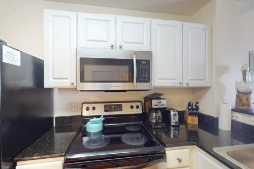 305 Madeira Bay Resort - photo 8