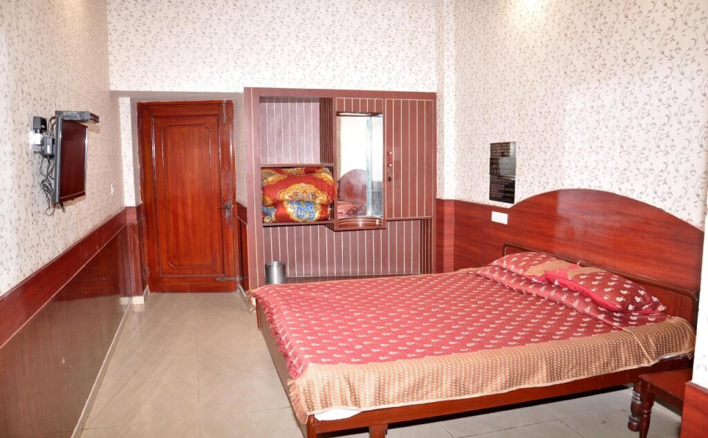 Godwin hotel — Patiala — photo 3