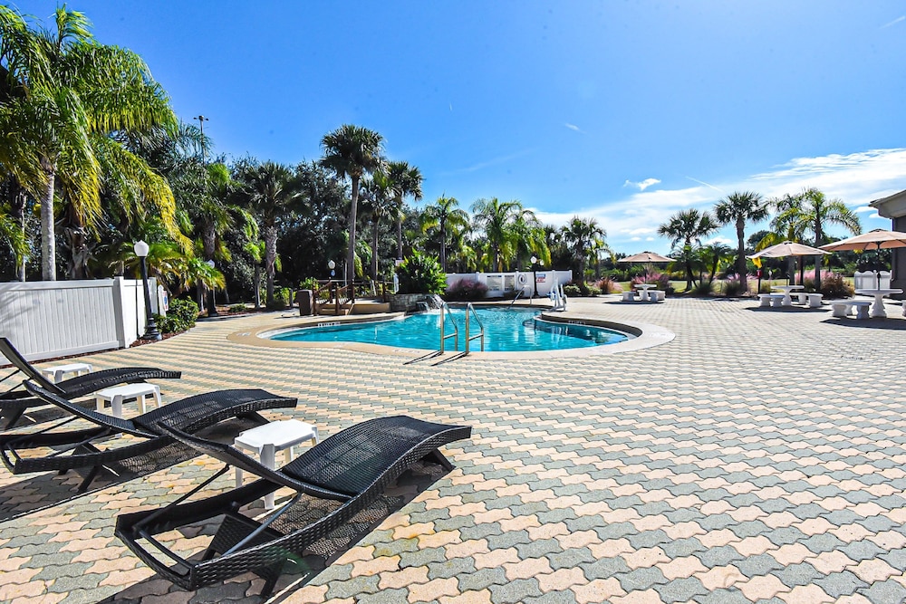 Holiday Inn Express & Suites Cocoa by IHG - photo 57
