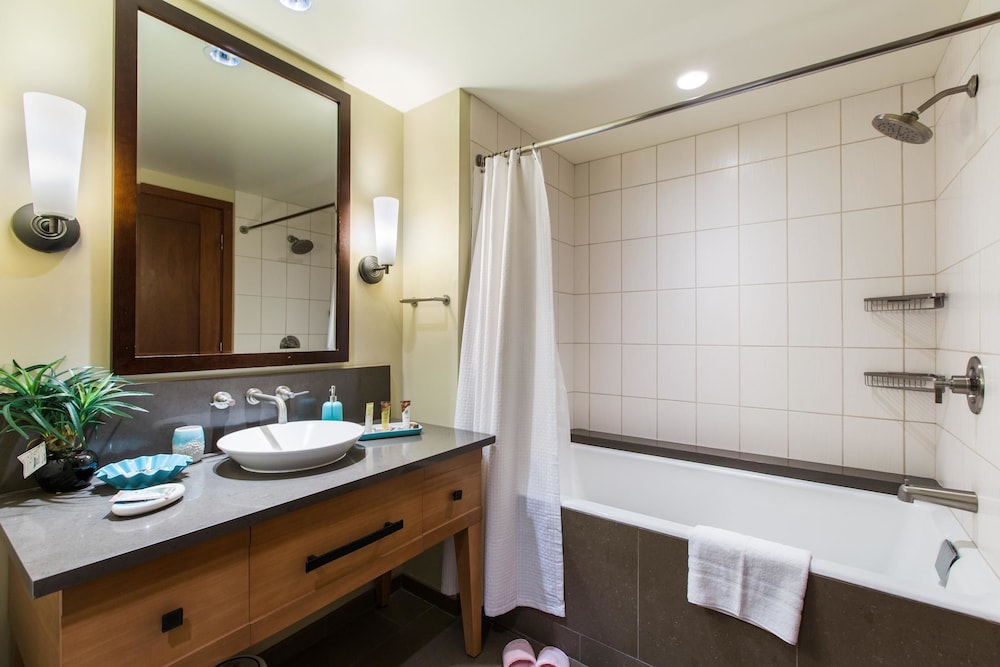 Two bedroom Villas at Ko Olina Beach Villas Resort - photo 68